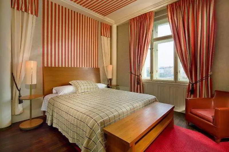 *****  Mamaison Hotel Riverside Prag Tjekkiet