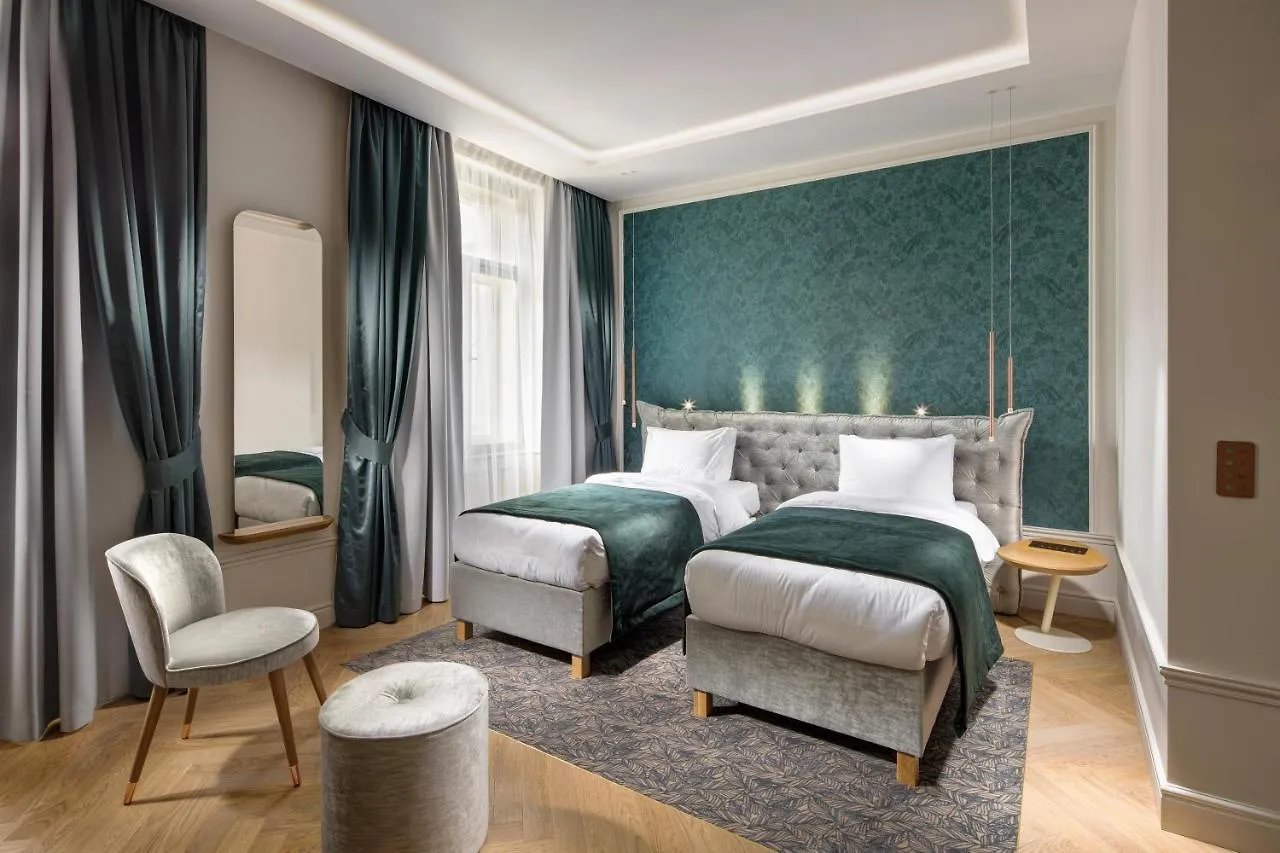 *****  Mamaison Hotel Riverside Прага Чехия