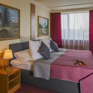 Top Hotel Praha Otel